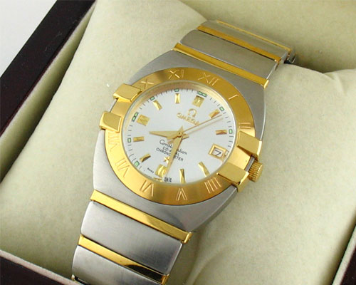 REPLICA OMEGA CO-AXIAL GOLD WHITE DIAL QUARTZ 40mm